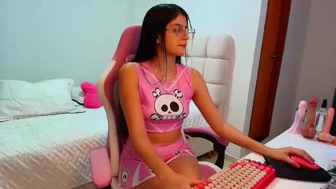 julieta_rose19 online show from 11-03-25, 01:40