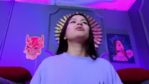 Snapshot of julieta_russell chatting on 12-31-24, 02:47 Julieta online show from 12-31-24, 02:47