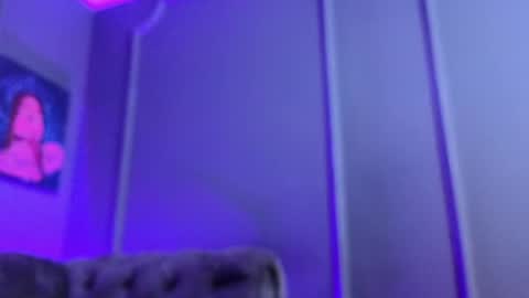 Snapshot of julieta_russell chatting on 01-28-25, 05:46 Julieta online show from 01-28-25, 05:46