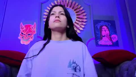 Snapshot of julieta_russell chatting on 03-05-25, 11:38 Julieta online show from 03-05-25, 11:38