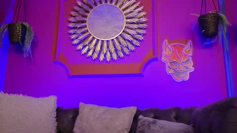  Julieta  online show from 12-05-25, 11:41