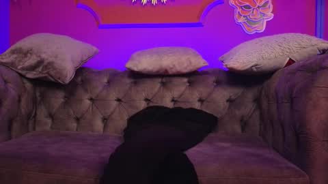  Julieta  online show from 12-15-25, 11:25