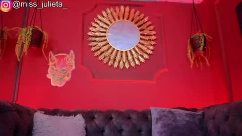  Julieta  online show from 06-09-26, 12:17