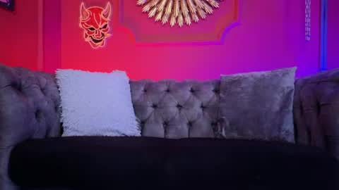  Julieta  online show from 06-18-26, 11:58