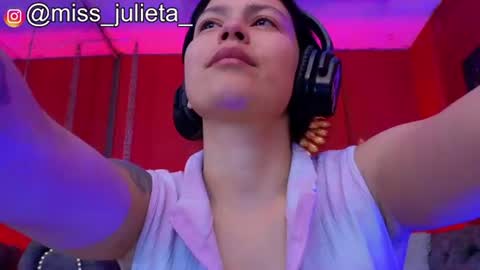  Julieta  online show from 07-04-26, 12:00