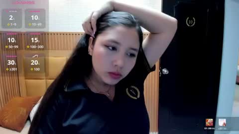  J U L IE T A  online show from 07-23-26, 01:58