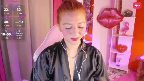 Snapshot of julietacollins_ chatting on 02-19-25, 12:33 Juliet online show from 02-19-25, 12:33