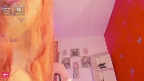 Snapshot of julietacollins_ chatting on 09-24-25, 01:20 Juliet online show from 09-24-25, 01:20