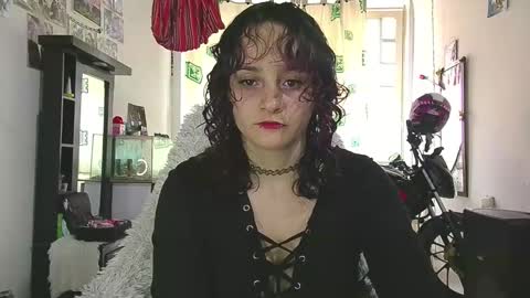 Julieta Jaguar online show from 05-28-26, 02:03