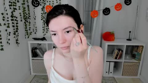 Snapshot of julietaromaniss chatting on 10-31-25, 05:41 Julieta or Jully online show from 10-31-25, 05:41