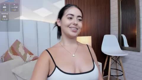 Julieta Santos online show from 11-12-25, 06:52