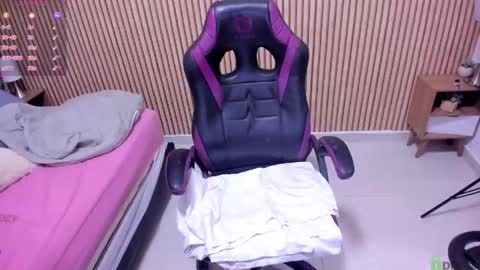 Julieth  online show from 05-21-26, 03:19