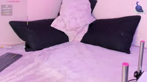 Julieth online show from 03-26-26, 10:04