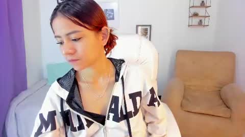 Snapshot of julietta_cooper chatting on 07-22-26, 03:20 Julietta Cooper online show from 07-22-26, 03:20