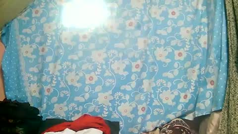 Snapshot of juliette9794 chatting on 09-28-25, 06:30 juliette9794 online show from 09-28-25, 06:30