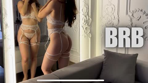 Julie online show from 01-18-25, 07:04