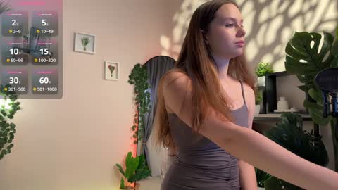 Julie online show from 02-05-25, 12:38