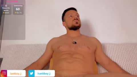 Snapshot of julio_fitxxx chatting on 06-19-26, 05:50 Ask me online show from 06-19-26, 05:50