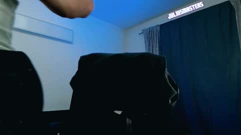 JULiUS   online show from 02-04-25, 10:13