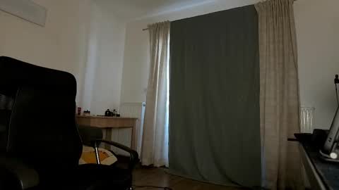 JULiUS   online show from 02-24-25, 09:53