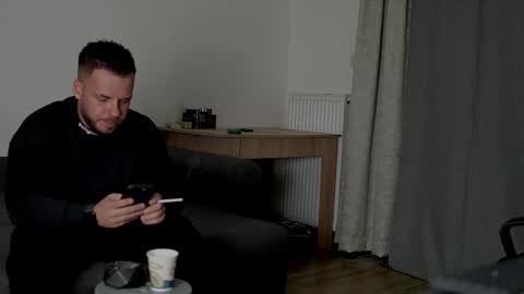 JULiUS   online show from 09-28-25, 05:40