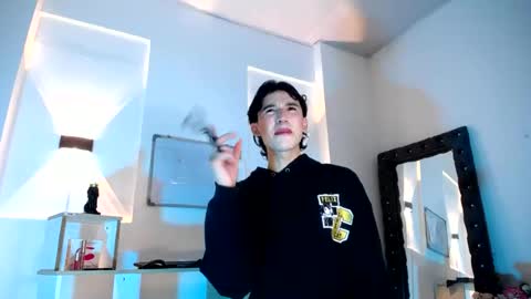 Snapshot of jullian_ricci chatting on 06-25-26, 07:51 jullian online show from 06-25-26, 07:51