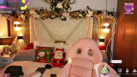 jullianapriv_ online show from 11-28-25, 01:58