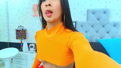 Julieta Reyes   online show from 02-10-25, 11:46