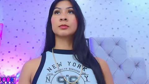 Julieta Reyes   online show from 11-30-25, 11:47