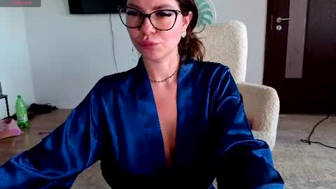 Jully online show from 07-04-26, 12:44