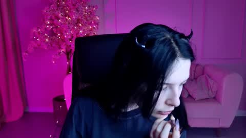 Juls online show from 10-14-25, 09:32