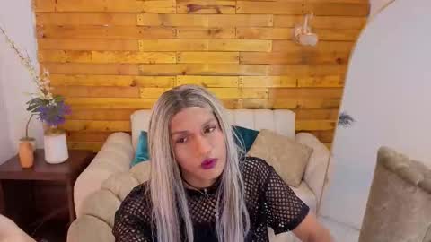 july_quinzel online show from 01-12-26, 03:45