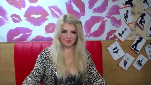 Snapshot of julya_barbi chatting on 09-30-25, 06:07 Julya Barbi online show from 09-30-25, 06:07