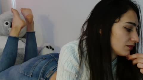 Julyana online show from 01-18-25, 10:39