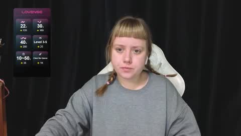 Snapshot of june_shy0 chatting on 12-03-25, 08:00 June online show from 12-03-25, 08:00