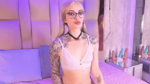 junecollins online show from 03-20-26, 10:25