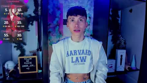 Snapshot of juniior0_0 chatting on 03-07-25, 11:49 Junior online show from 03-07-25, 11:49