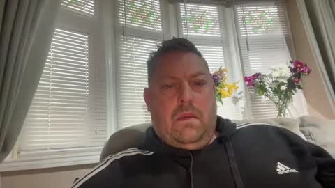 Snapshot of junky345 chatting on 02-12-25, 08:59 Junky online show from 02-12-25, 08:59