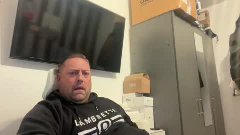 Snapshot of junky345 chatting on 10-30-25, 06:52 Junky online show from 10-30-25, 06:52