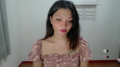 Snapshot of juny_lany chatting on 01-02-25, 10:05 Karla online show from 01-02-25, 10:05