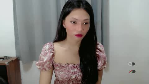 Snapshot of juny_lany chatting on 02-26-25, 05:53 Karla online show from 02-26-25, 05:53