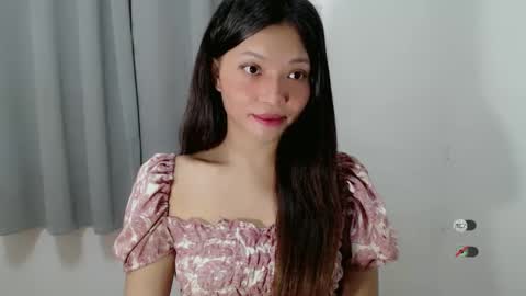 Snapshot of juny_lany chatting on 03-10-25, 06:16 Karla online show from 03-10-25, 06:16