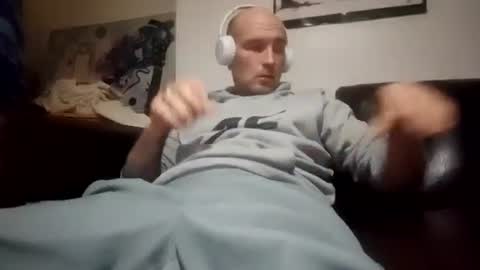 Yuri online show from 12-15-25, 03:55