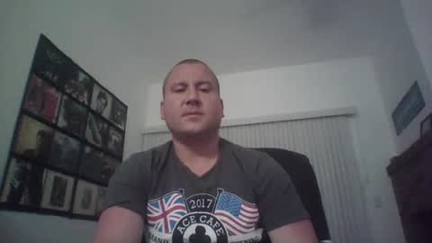 just1more5 online show from 06-12-26, 01:37