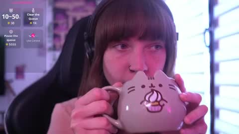 Julia online show from 04-29-26, 10:08