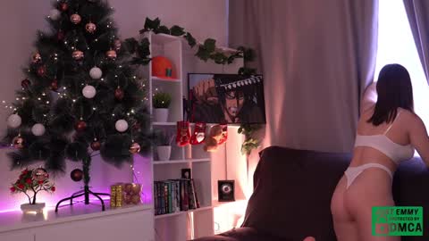 Snapshot of just_emmy chatting on 12-17-24, 08:45 just call me Emmy online show from 12-17-24, 08:45