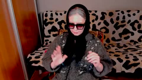 Nika and Mark online show from 02-11-25, 03:29