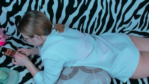 Nika and Mark online show from 03-06-25, 03:35