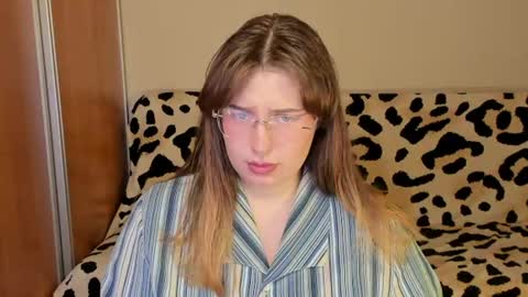 Nika and Mark online show from 07-25-26, 07:55