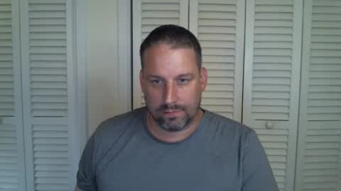 Snapshot of just_inside chatting on 09-22-25, 01:02 just_inside online show from 09-22-25, 01:02